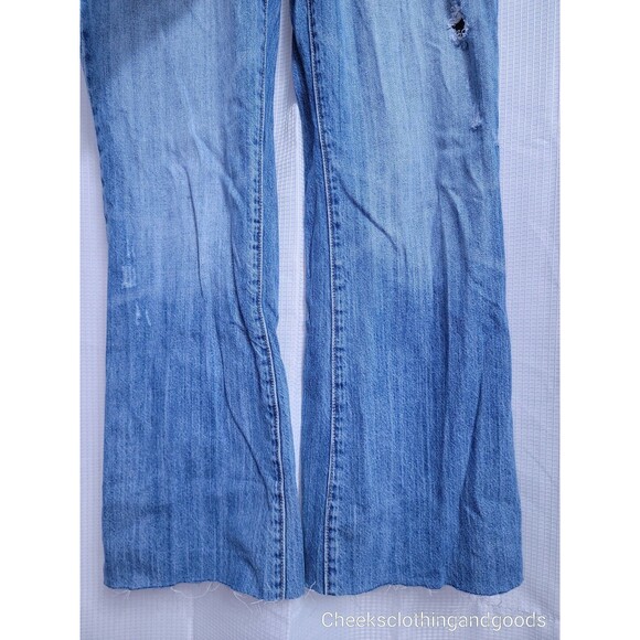 American Eagle Favorite Boyfriend Distressed Flare Jeans Women's Size 12 Regular - Picture 3 of 8